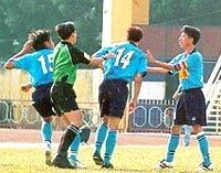hkvn-danhnhau-to-1043082000.jpg