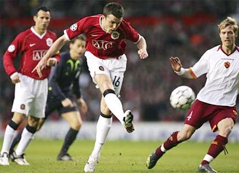 MU hầu như không gặp trở lại nào từ phía Roma trong những tình huống ghi bàn. Ảnh: BBC.