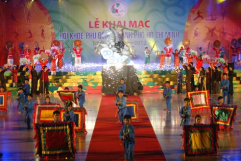 tai-hien-canh-phu-dong-thien-vuong-bay-v