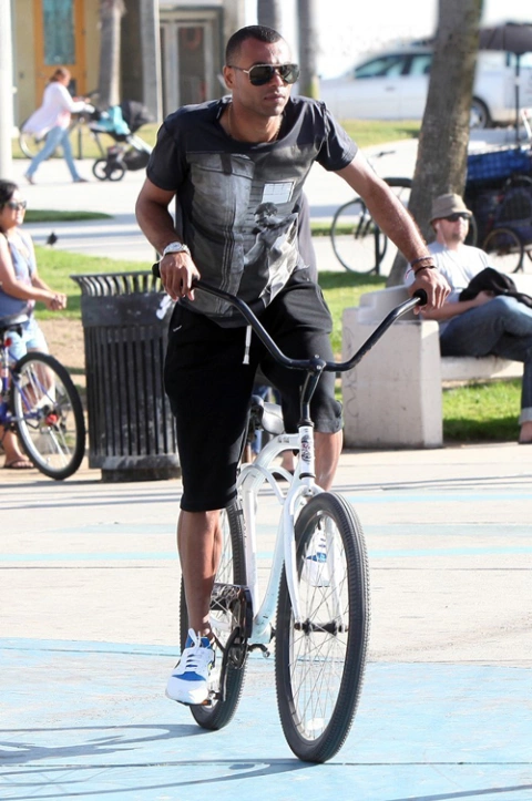 Hậu vệ Chelsea chọn vùng biển