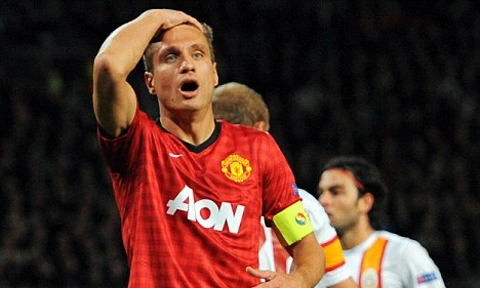 Nemanja Vidic nghỉ 2 tháng - Báo VnExpress Thể thao