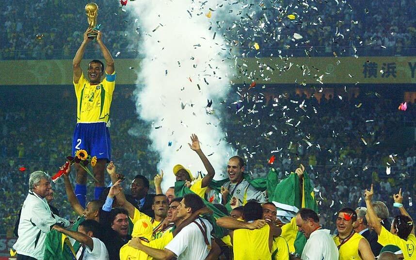 vô địch World Cup 2002 - giải đấu kỳ lạ của Brazil