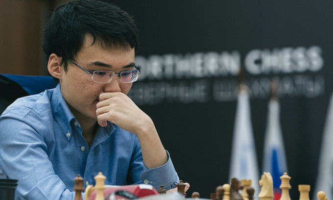 Dư Ương Y thắng Perez trong ván đấu mà kỳ thủ Mỹ gốc Cuba xin thua ở thế cờ hoà. Ảnh: USChess.