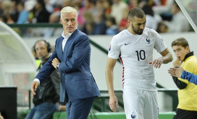 Benzema từng bị Deschamps và FFF cấm cửa khi tuyển Pháp dự Euro 2016 và World Cup 2018. Ảnh: AFP