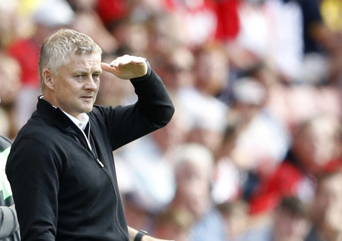Ole Solskjaer bị Man Utd sa thải giữa mùa.