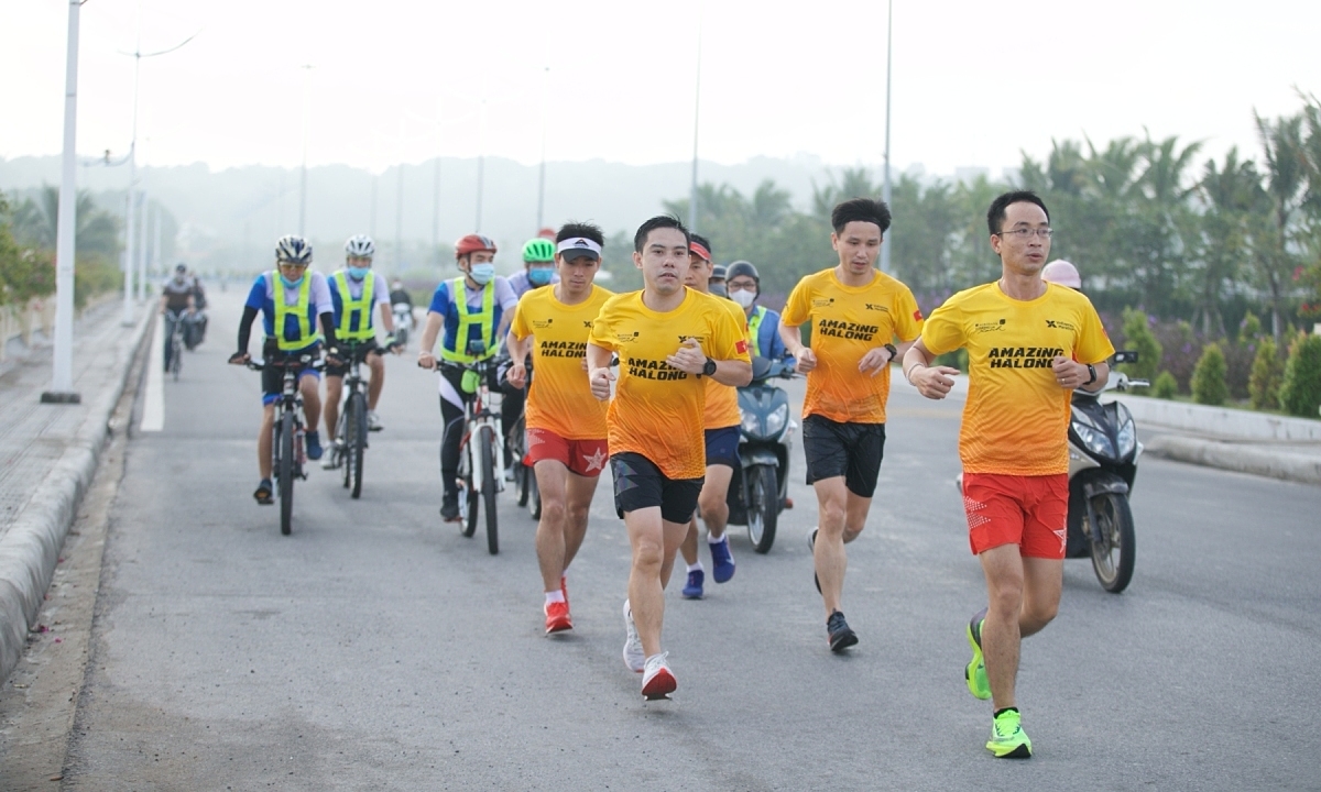 Giải VM Hạ Long cán mốc 10.000 runner