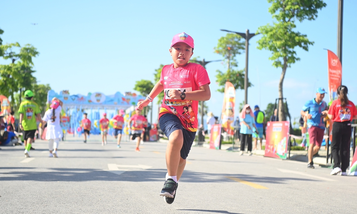 Khoảnh khắc hào hứng ở giải chạy nhí Kun Marathon