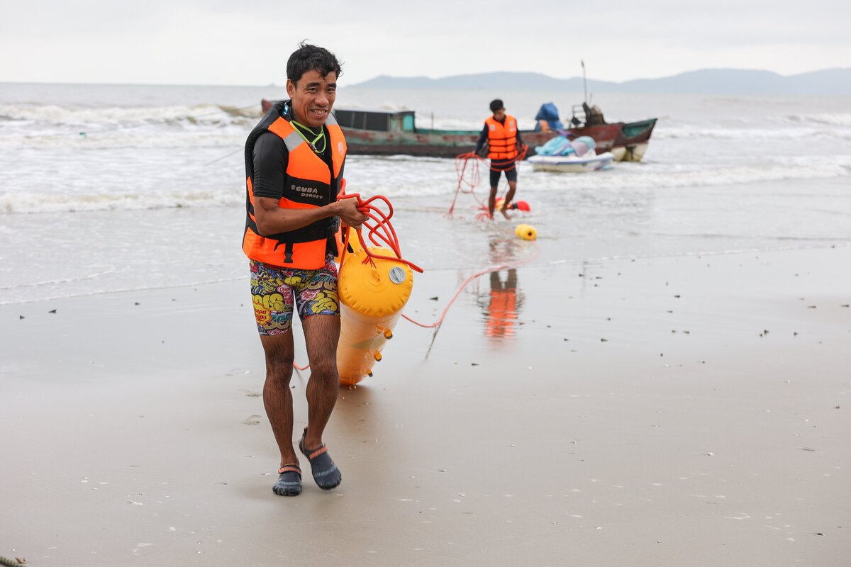Tất bật hoàn thiện đường bơi Aquaman Vietnam