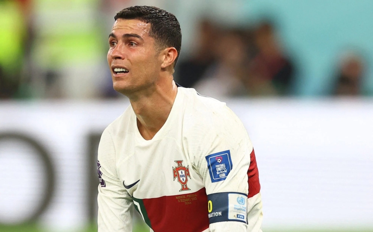 Ronaldo khóc sau thất bại ở tứ kết World Cup 2022 - VnExpress Thể thao