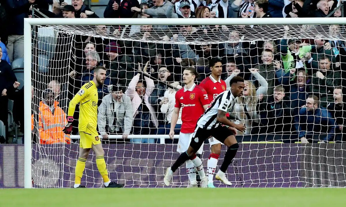 Newcastle giành vị trí thứ ba từ Man Utd