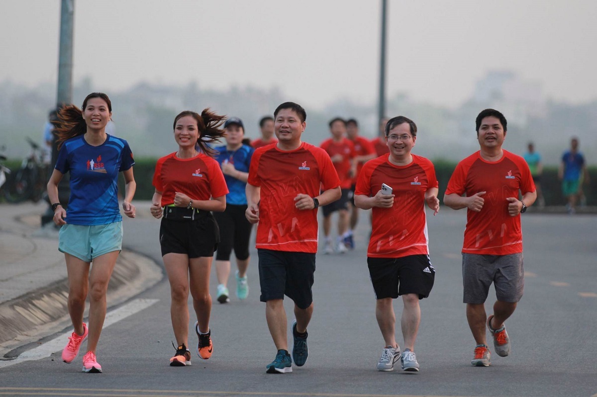 Đường chạy Quảng Ngãi Marathon dọc sông Trà Khúc