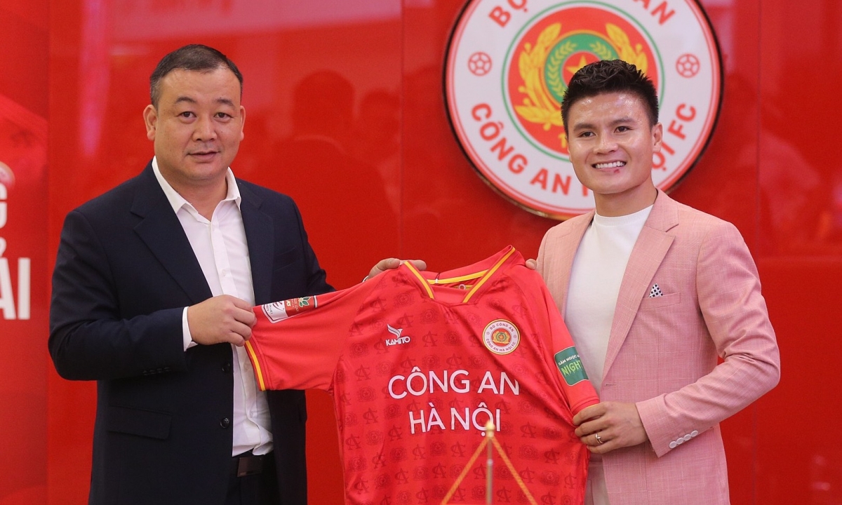 Quang Hải và chuyện cầu thủ tái hòa nhập V-League