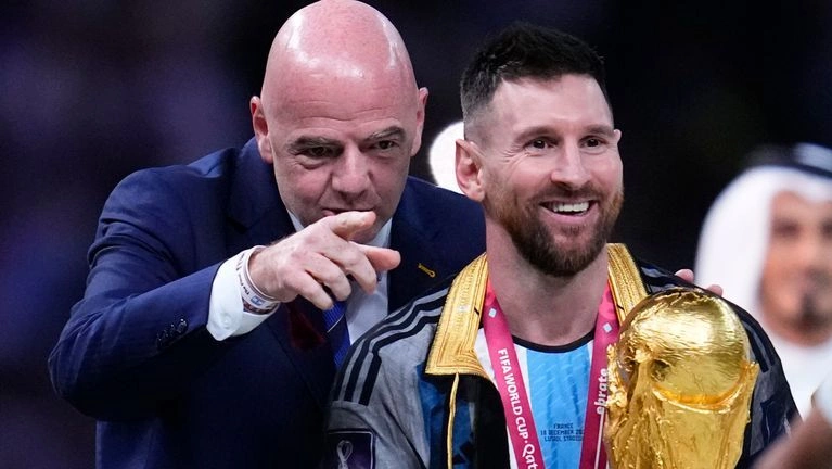 Chủ tịch FIFA: 'Messi là đại sứ cấp cao nhất của bóng đá' - Báo VnExpress Thể thao