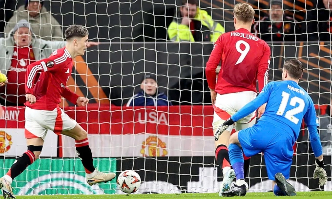 Tình huống Garnacho mở tỷ số. Ảnh: EPA