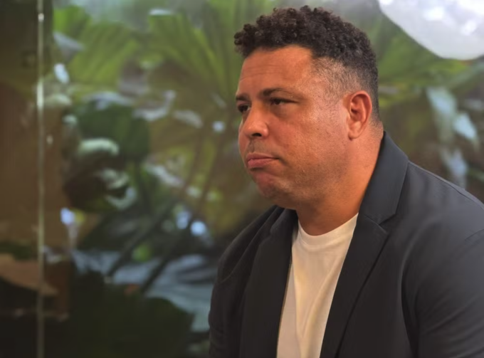 Ronaldo trong buổi phỏng vấn với GE hôm 16/12, khi ông chia sẻ ý định tranh cử chủ tịch CBF. Ảnh: GE