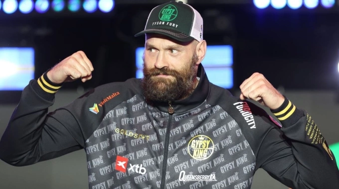 Tyson Fury xuất hiện tại Grand Arrivals ngày 17/12, sự kiện chính thức khởi động tuần thi đấu tại Riyadh, Arab Saudi. Ảnh: Sky Sports