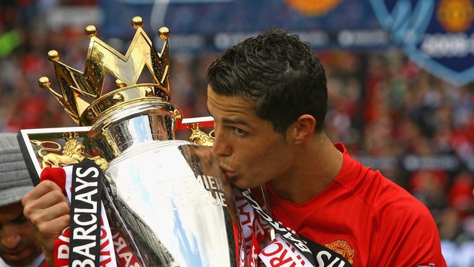 Ronaldo giành ba Ngoại hạng Anh với Man Utd từ năm 2007 đến 2009. Ảnh: PA