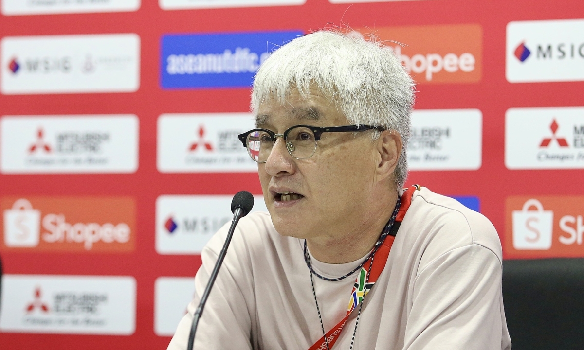 HLV Singapore: 'Chúng tôi có thể thắng trước nhiều khán giả Việt Nam'