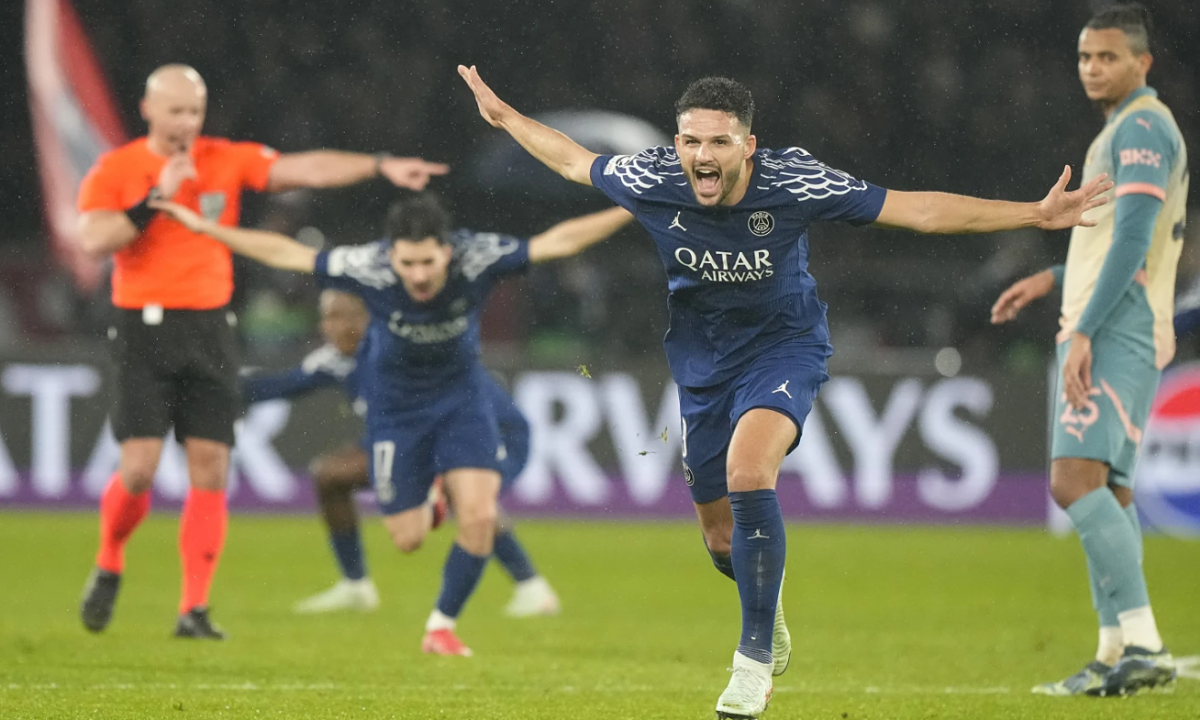 Merson: 'PSG thắng Man City như dao cắt bơ'