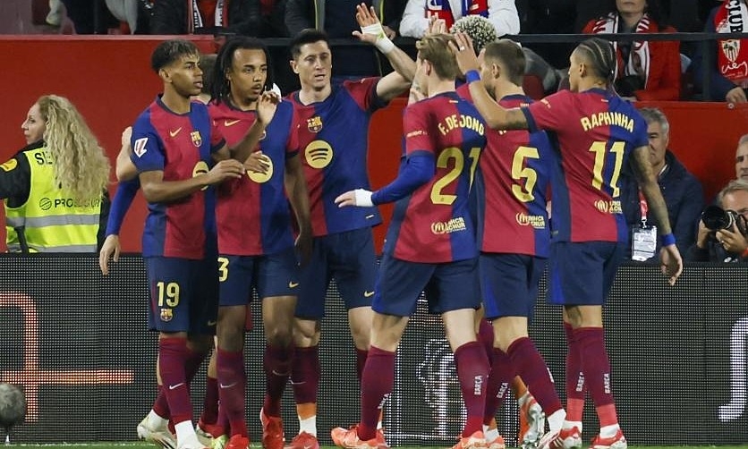 Barca áp sát Real bằng trận đại thắng