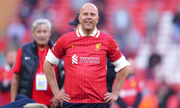 HLV Arne Slot mừng sau chức vô địch sau trận thắng Tottenham ở vòng 34 Ngoại hạng Anh trên sân Anfield, thành phố Liverpool, Vương quốc Anh ngày 27/4/2025. Ảnh: PA