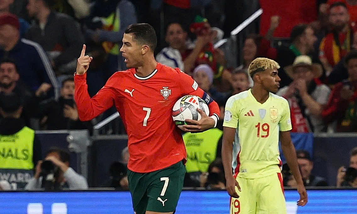 Ronaldo 'dạy Yamal một bài học' - Báo VnExpress Thể thao