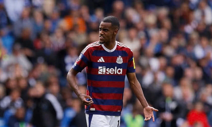 Alexander Isak trong trận Newcastle gặp Brighton trên sân AMEX, thành phố Brighton, Vương quốc Anh ngày 4/5/2025. Ảnh: Reuters