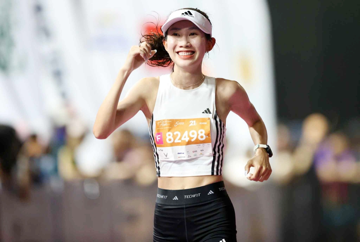Khánh Ly - bóng hồng điền kinh đi lên từ nước mắt tuổi thơ
