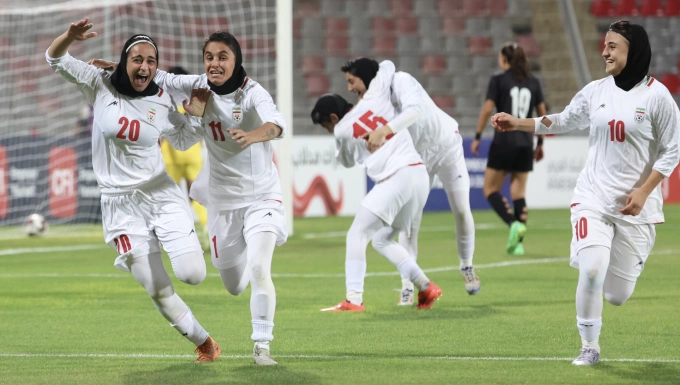 Iran ăn mừng khi đánh bại Jordan 2-1 ở lượt cuối bảng A vòng loại Asian Cup nữ 2026, tại sân King Abdullah II, Jordan ngày 19/7/2025. Ảnh: AFC