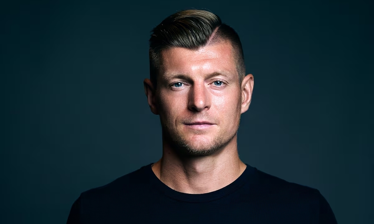 Phía sau câu chuyện giải nghệ của Toni Kroos