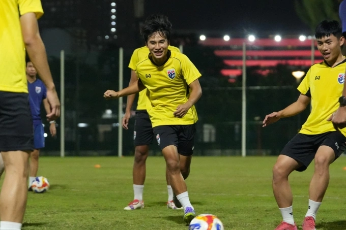 U23 Thái Lan tập luyện vào tối 23/7/2025. Ảnh: FAT