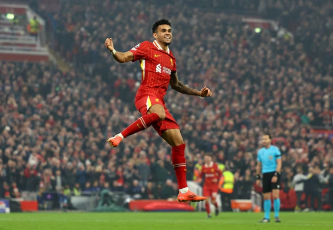 Luis Diaz mừng bàn trong trận Liverpool thắng Bayer Leverkusen 4-0 ở vòng bảng Champions League trên sân Anfield, Liverpool, Anh ngày 5/11/2024. Ảnh: Reuters