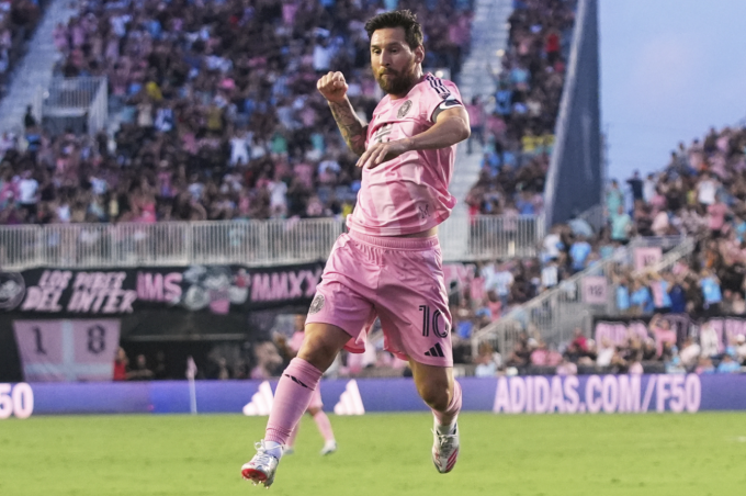 Lionel Messi mừng bàn trong trận Inter Miami thắng Nashville SC 2-1 tại Lauderdale, Florida, Mỹ ngày 12/7/2025. Ảnh: AP
