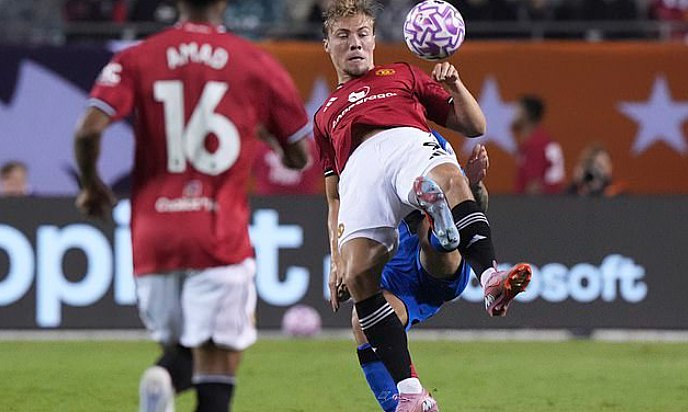 Hojlund ghi bàn, Man Utd thắng đậm