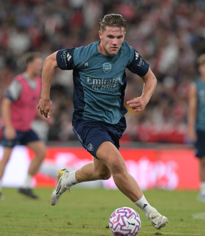 Viktor Gyokeres trong buổi tập của Arsenal tại Hong Kong ngày 30/7. Ảnh: Arsenal FC