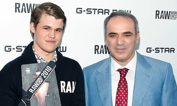 Carlsen ở đâu so với những huyền thoại cờ vua?