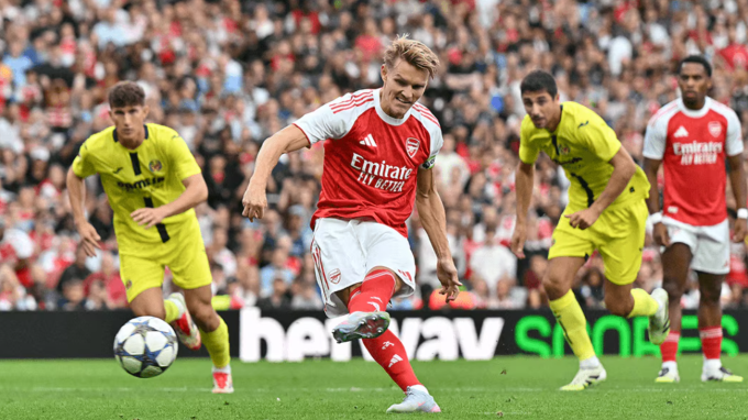 Martin Odegaard ghi bàn từ chấm 11 mét. Ảnh: Arsenal FC