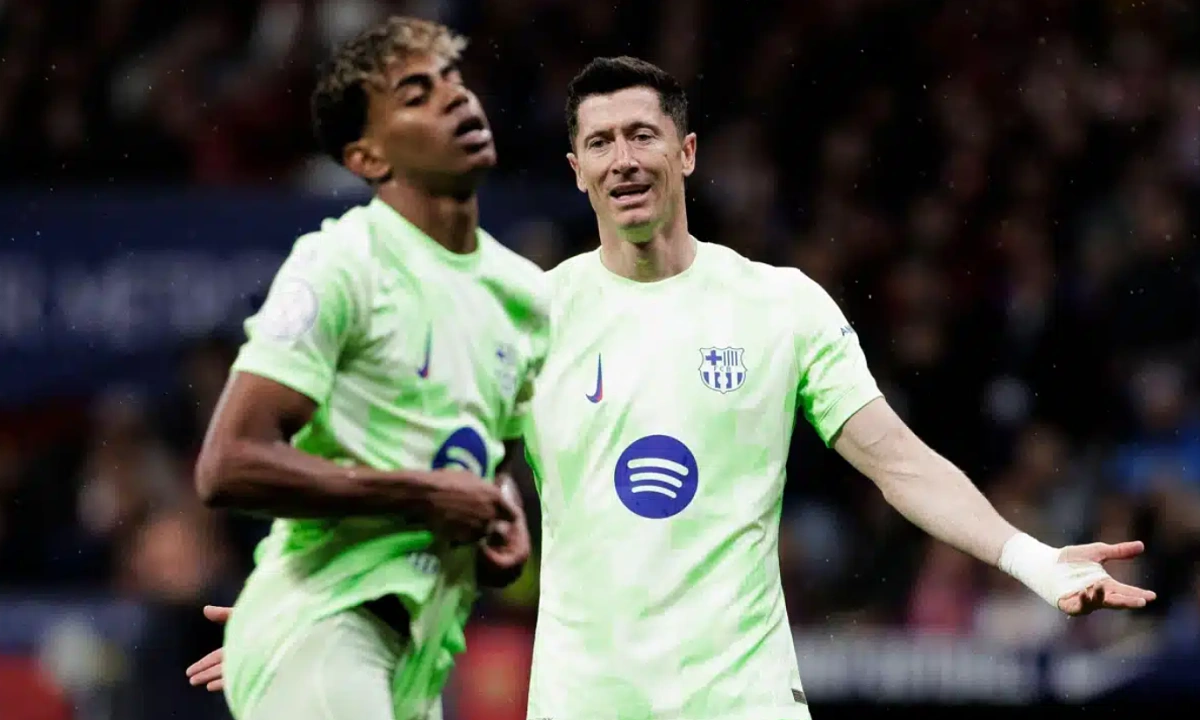 Barca lĩnh loạt án phạt từ UEFA