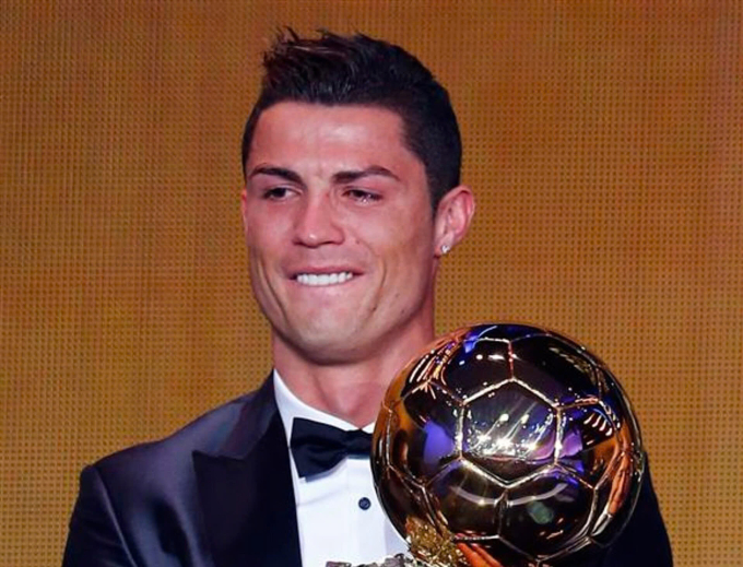 Ronaldo tại lễ trao Bóng Vàng 2013 ở Zurich, Thụy Sĩ ngày 13/1/2014. Ảnh: Reuters
