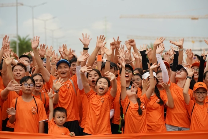 Runner tham gia giải chạy của ngành bảo hiểm. Ảnh: FWD