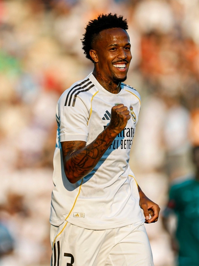 Eder Militao mừng bàn mở tỷ số trong trận giao hữu Real thắng WSG Tirol 4-0 tại sân Tivoli-Neu, Innsbruck, Áo ngày 12/8. Ảnh: Real Madrid