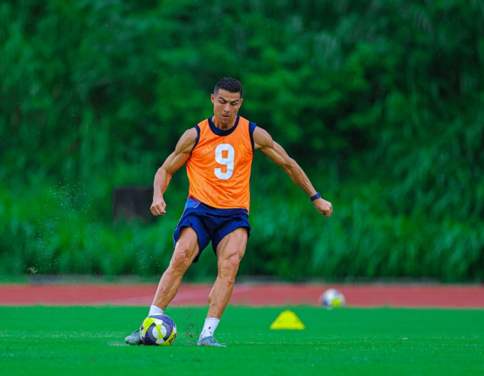 Cristiano Ronaldo trong buổi tập của Al Nassr tại Hong Kong ngày 18/8. Ảnh: Al Nassr
