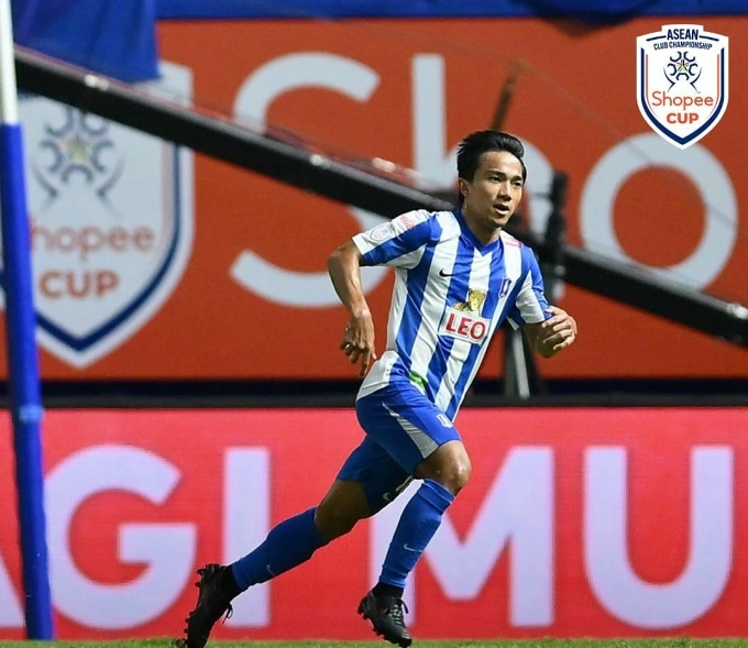 Chanathip Songkrasin ghi cú đúp giúp BG Pathum United thắng Công an Hà Nội 2-1 ở lượt ra quân bảng A Cup CLB Đông Nam Á 2025-2026, trên sân BG, Thái Lan, ngày 20/8/2025. Ảnh: ASEAN United