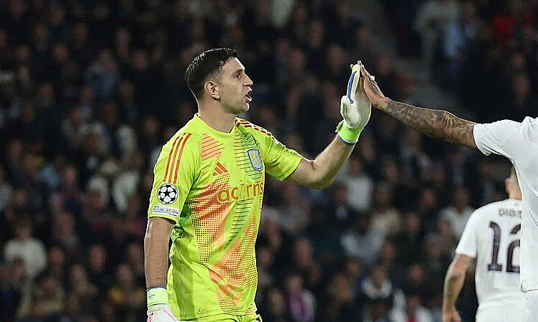 Man Utd đạt thỏa thuận cá nhân với thủ môn Emiliano Martinez - Báo VnExpress Thể thao