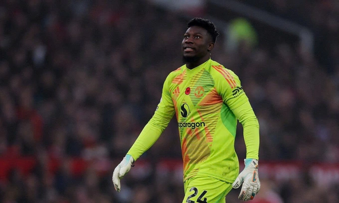 Thủ môn Andre Onana trong trận Man Utd gặp Leicester trên sân Old Trafford, thành phố Manchester, Vương quốc Anh, ngày 10/11/2024. Ảnh: Reuters