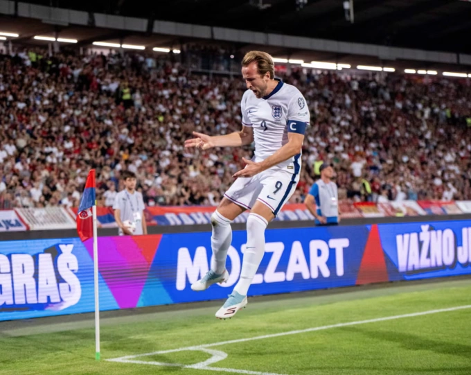 Harry Kane mừng bàn mở tỷ số trong trận Anh thắng Serbia 5-0 ở bảng K vòng loại World Cup 2026 - khu vực châu Âu ngày 9/9. Ảnh: The Guardian
