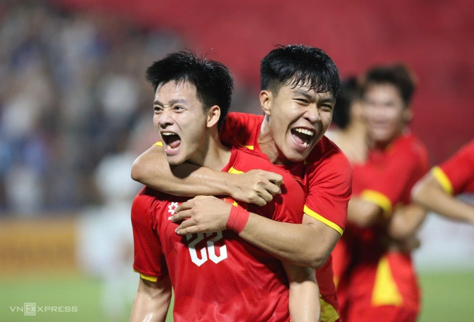 Nguyễn Thanh Nhàn (số 22) ghi bàn thắng duy nhất giúp Việt Nam hạ Yemen 1-0 tại lượt cuối bảng C vòng loại U23 châu Á 2026, trên sân Việt Trì, Phú Thọ, ngày 9/9/2025. Ảnh: Thủ Khúc