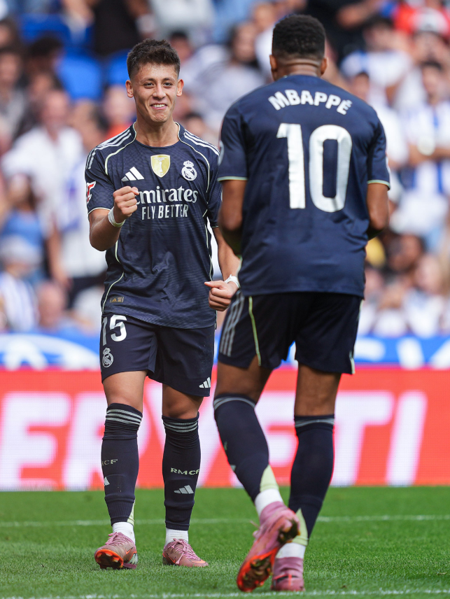 Arda Guler mừng bàn nâng tỷ số lên 2-0 cùng Mbappe. Ảnh: Real Madrid FC