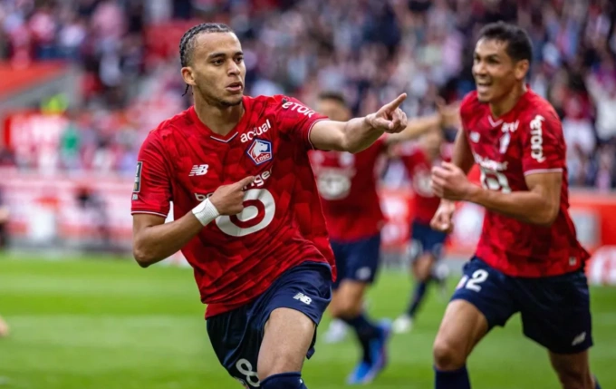 Ethan Mbappe mừng bàn ấn định tỷ số trong trận Lille thắng Toulouse 2-1 ở vòng bốn Ligue 1 trên sân Pierre Mauroy, Villeneuve-dAscq, Pháp ngày 14/9/2025. Ảnh: AFP