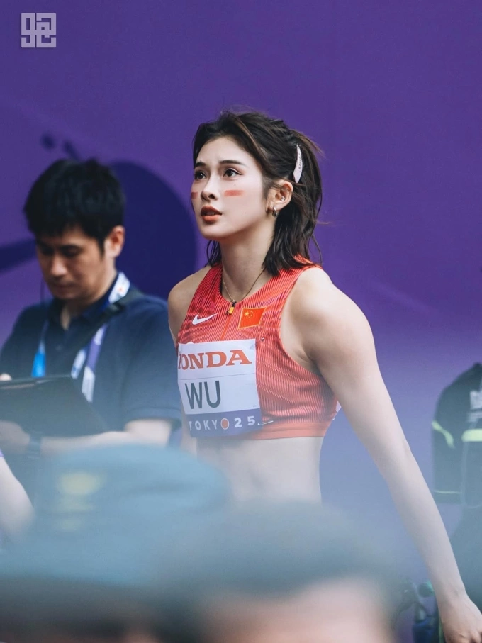 Wu Yanni thất vọng sau khi biết kết quả phần thi của cô. Ảnh: VCG